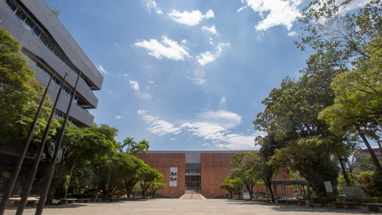 UNIVERSIDAD EAFIT