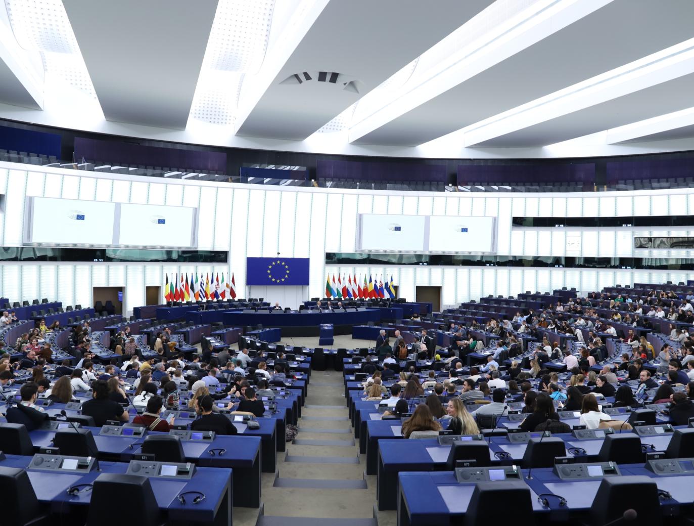 L’industrie 4.0 rassemble 500 étudiants de l’EM Strasbourg au Parlement européen - EM Strasbourg